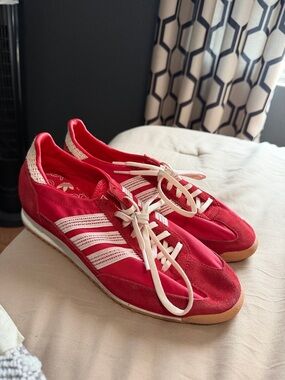 Red Women's Retro Runner Sneakers - adidas